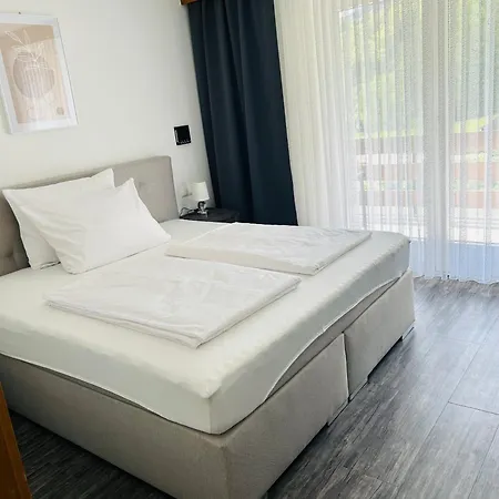 & Restaurant Olio E Pane 2 *